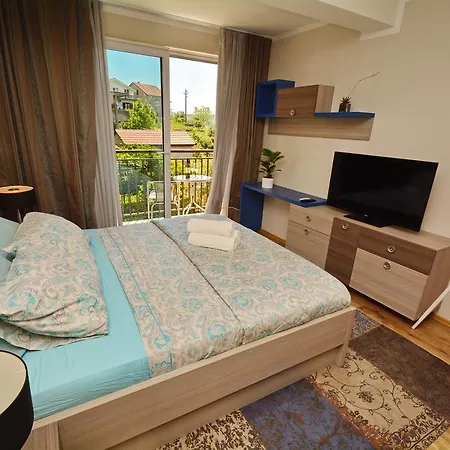 Dimitris Apartments Tivat Exterior photo