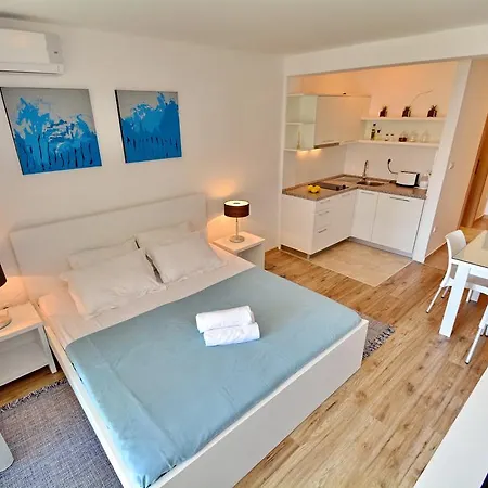 Dimitris Apartments Tivat Exterior photo